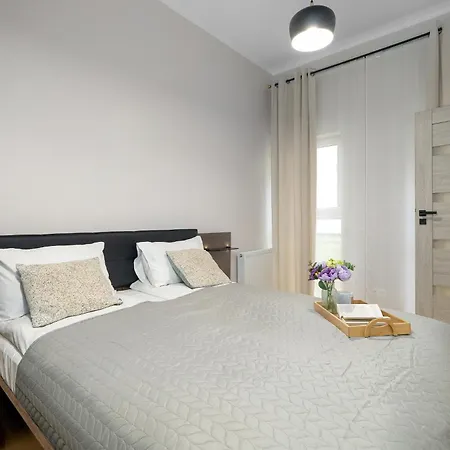 Lägenhet Comfortable In The Centre Of Close To The Mtp By Renters Poznań